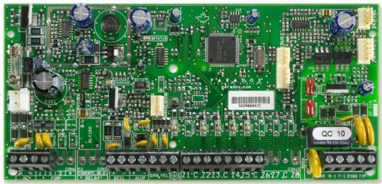 SP5500 Spectra panel, 5 zones, 10 with ATZ, 2 PGM. Expandable up to 32 zones 